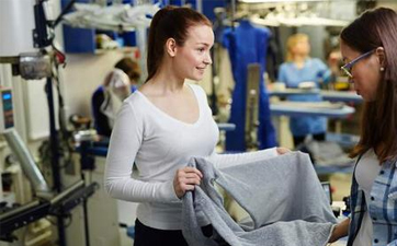 開干洗店沒干洗技術(shù)行嗎？學(xué)習(xí)干洗技術(shù)有哪些？